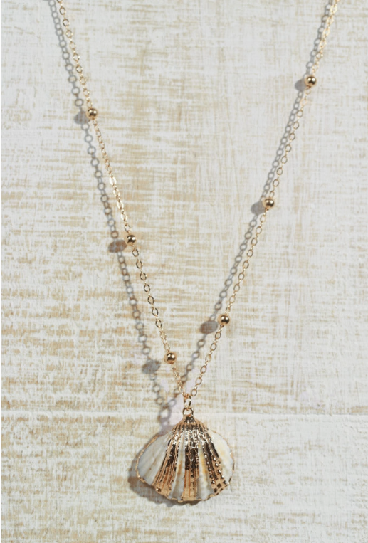 Gold Seashell Pendant Necklace