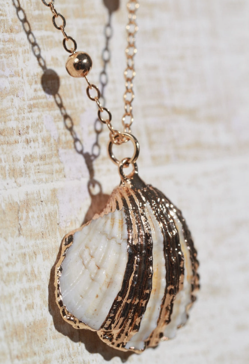 Gold Seashell Pendant Necklace